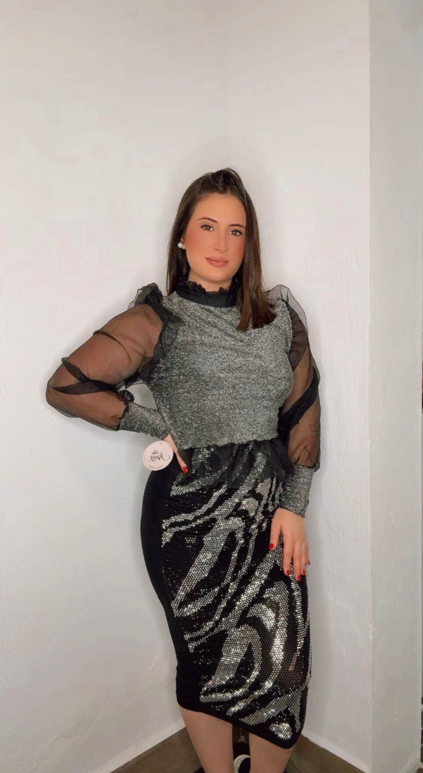 Top Raquel