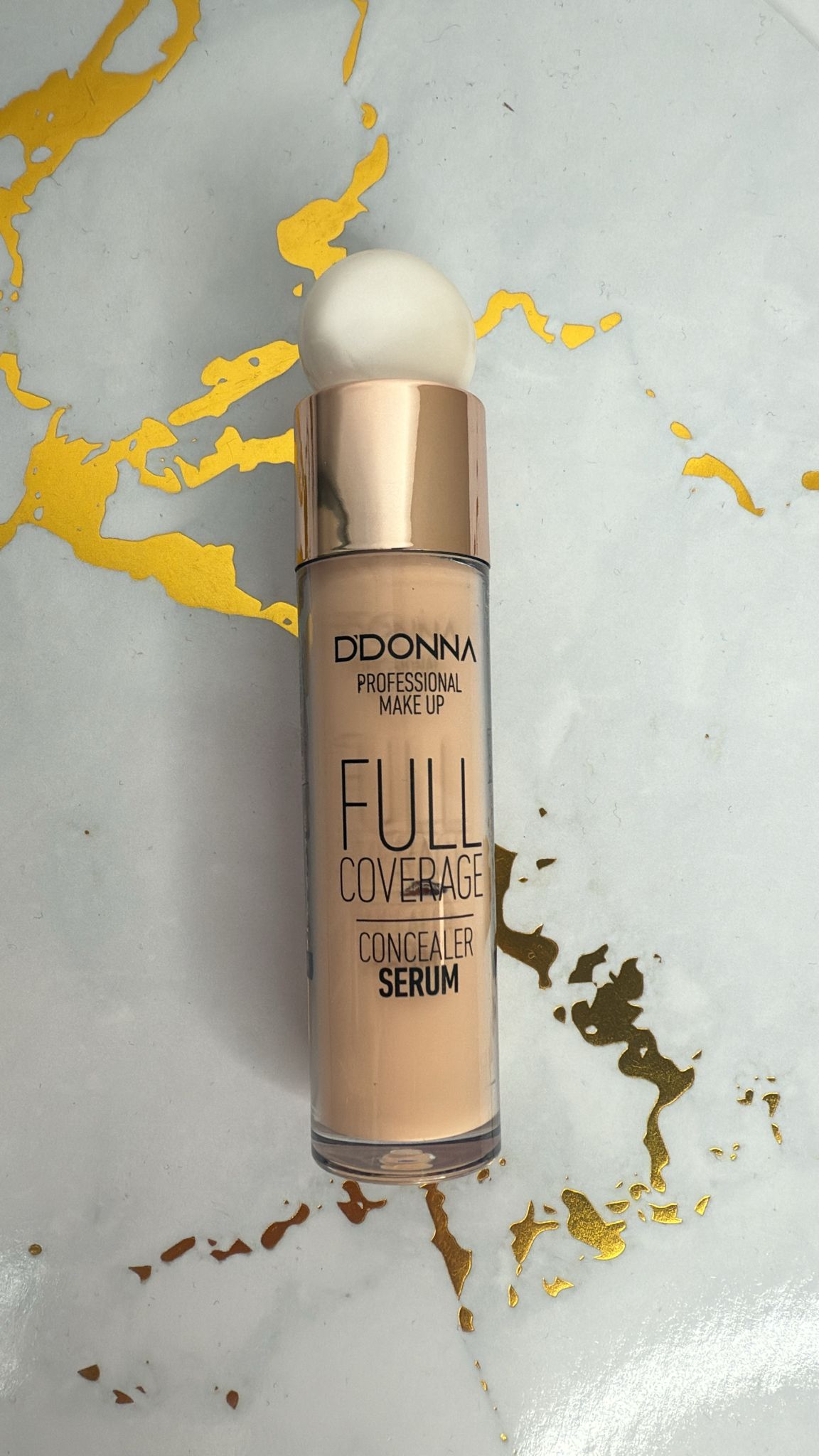 Corrector de alta cobertura con Serum