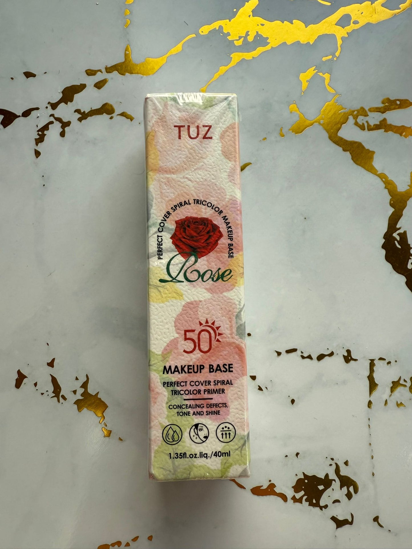 Prebase de maquillaje con multiple efectos para preparar la piel antes del maquillaje