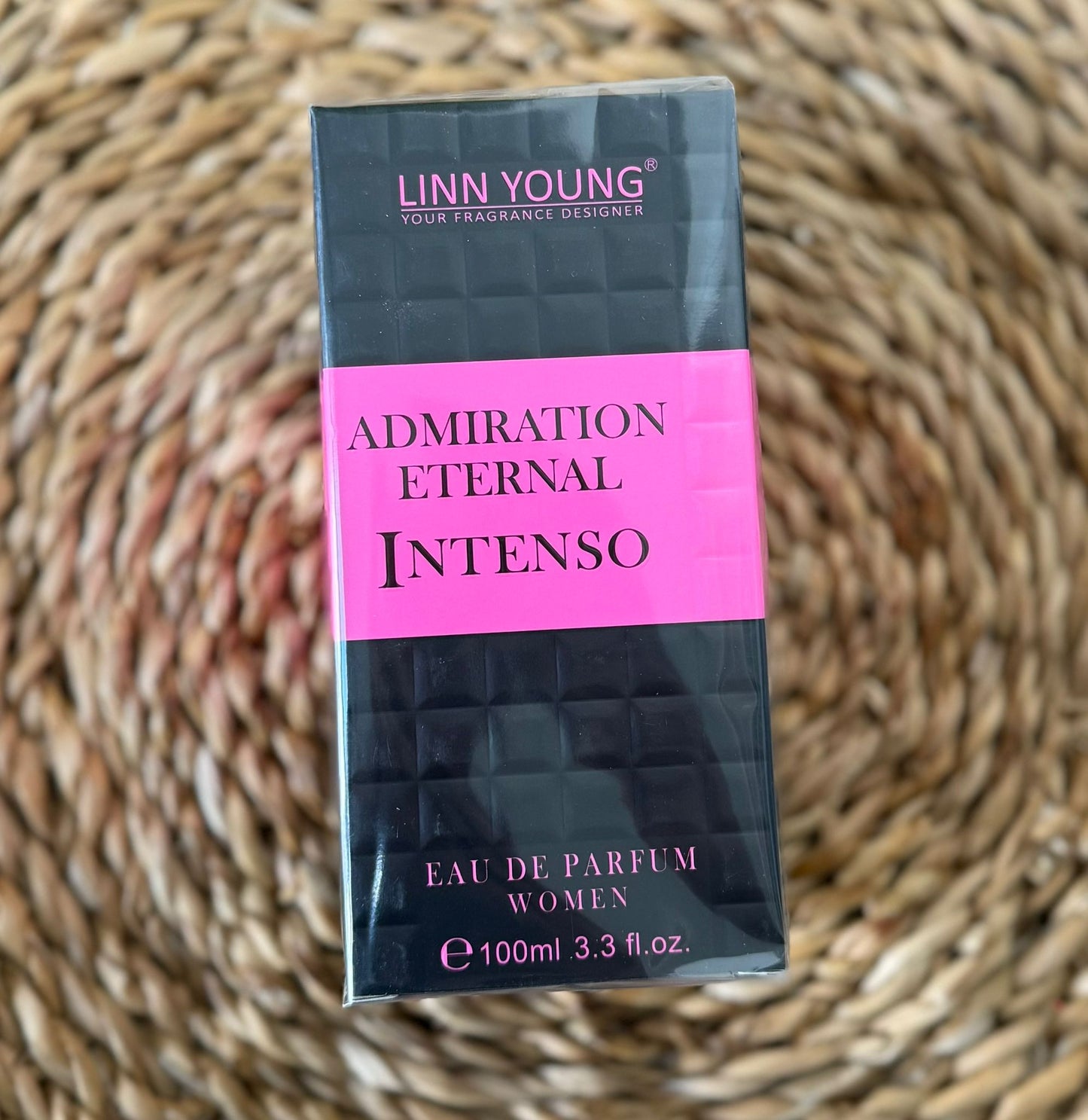 Perfume Linn young
