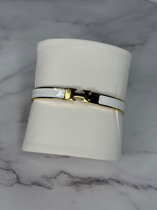 Pulsera H