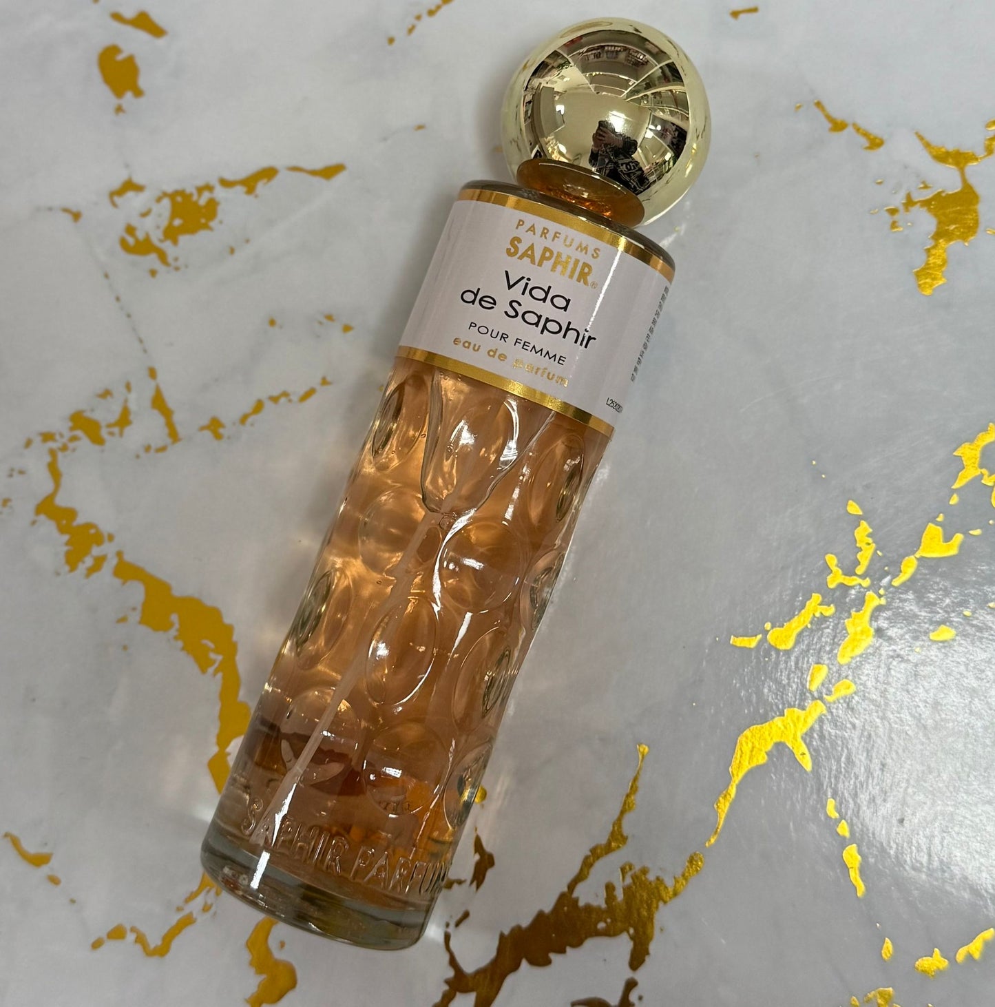 Perfume Saphir vida