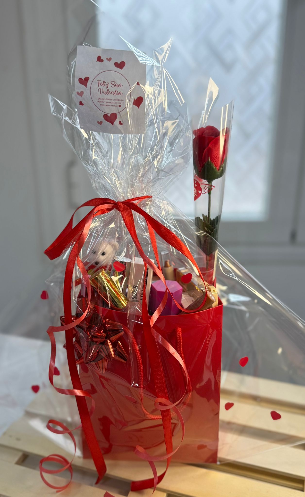 Cesta san valentín beauty