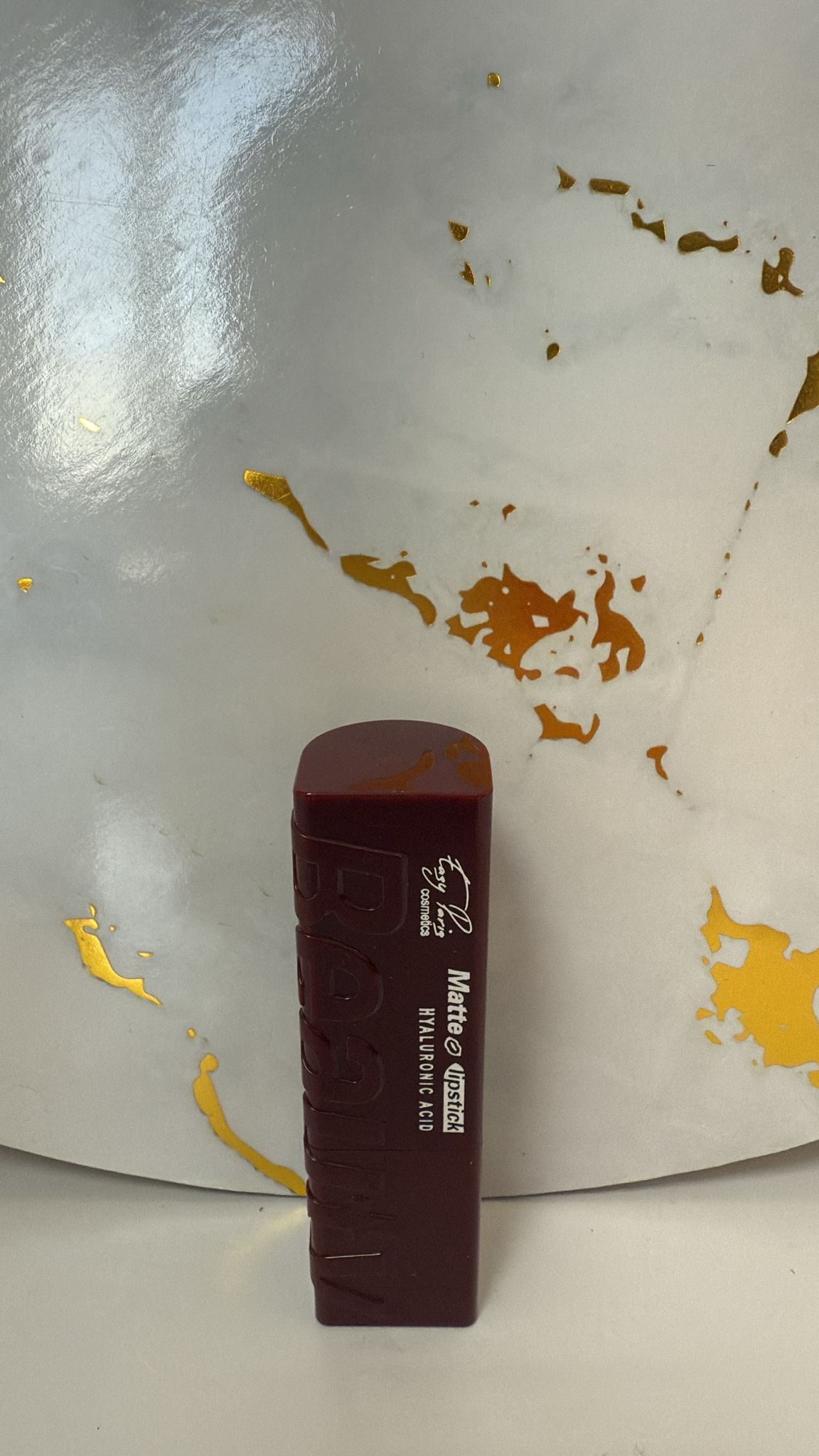 Labial mate