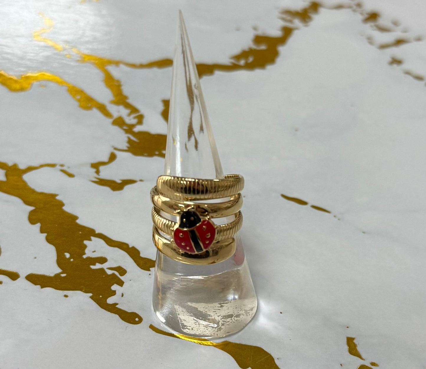 Anillo mariquita