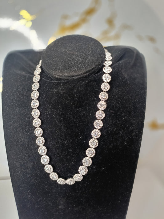 Collar cristal plateado